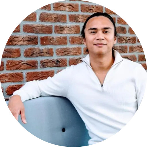 Tim Santos